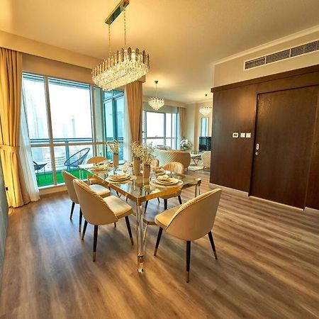 Appartamento Magnificent Luxury 3Br With Amazing Burj & Fountain View Dubai Esterno foto