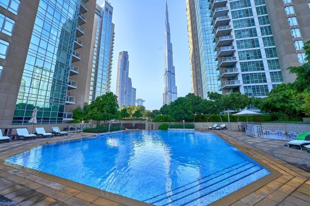 Appartamento Magnificent Luxury 3Br With Amazing Burj & Fountain View Dubai Esterno foto