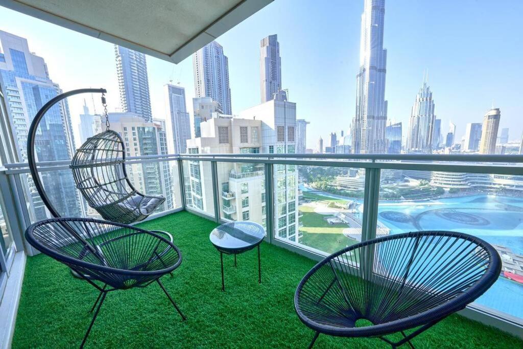Appartamento Magnificent Luxury 3Br With Amazing Burj & Fountain View Dubai Esterno foto
